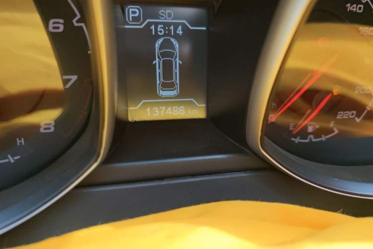 Used Chery Tiggo 5 2015 2.0L CVT Jiayue Edition Odometer Close Up