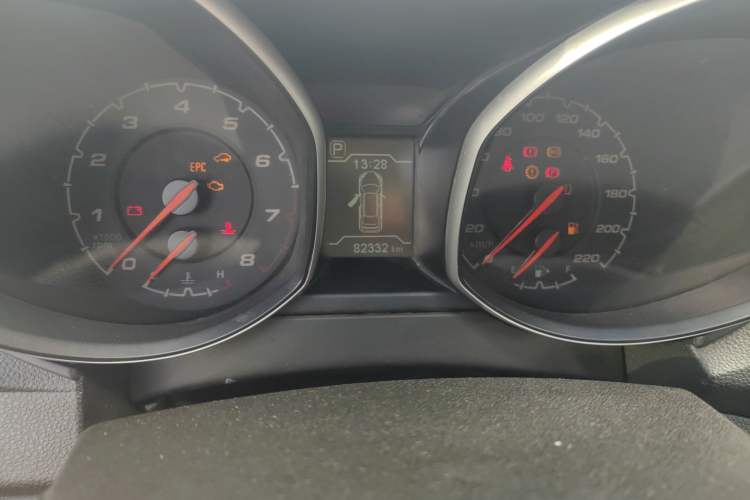 Used Chery Tiggo 5 2015 2.0L CVT Jiayue Edition Odometer Close Up