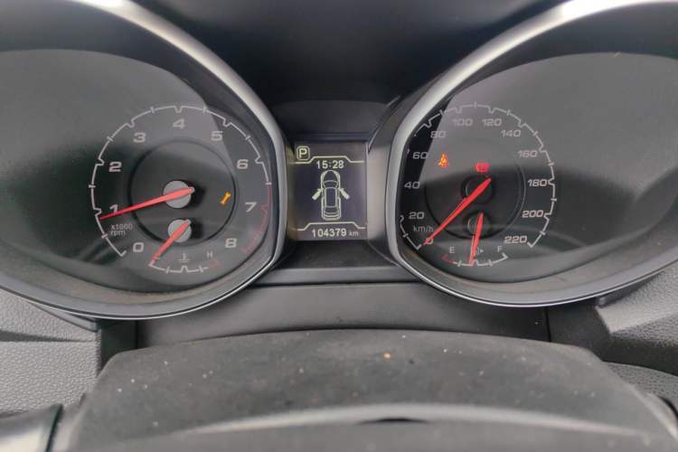 Used Chery Tiggo 5 2015 2.0L CVT Jiayue Edition Odometer Close Up