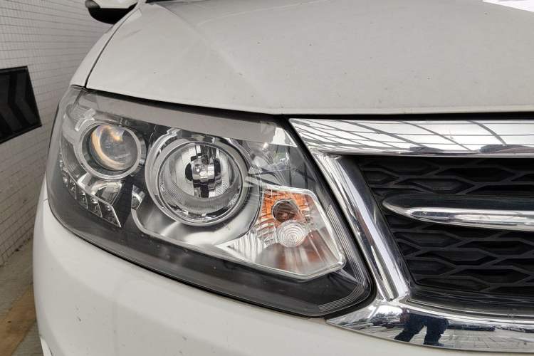 Used Chery Tiggo 5 2015 2.0L CVT Jiayue Edition Right Front Headlight