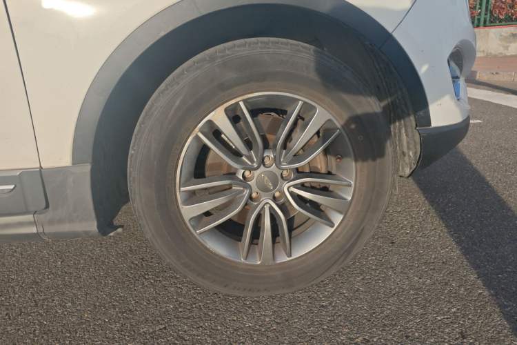 Used Chery Tiggo 5 2015 2.0L CVT Jiayue Edition Right Front Wheel Hub