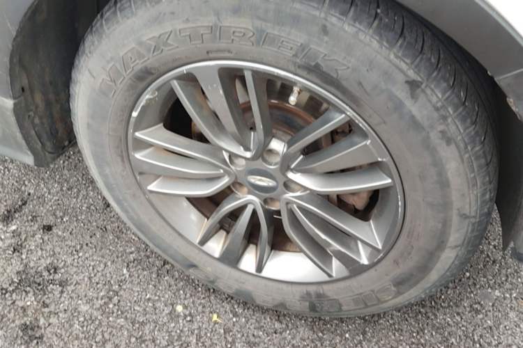Used Chery Tiggo 5 2015 2.0L CVT Jiayue Edition Right Front Wheel Hub