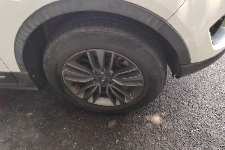 Used Chery Tiggo 5 2015 2.0L Manual Luxury Edition Right Front Wheel Hub
