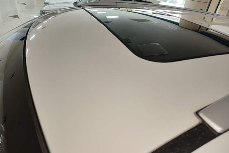 Used Chery Tiggo 5 2015 2.0L CVT Family Deluxe Edition Roof