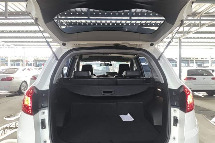 Used Chery Tiggo 5 2015 2.0L Manual Jia Yue Edition Trunk