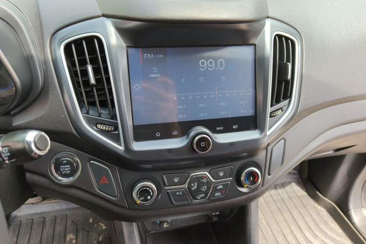 Used Chery Tiggo 5 2016 2.0L CVT Jiayue Edition Audio And AC Panel