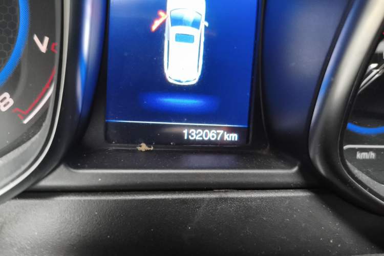 Used Chery Tiggo 5 2016 1.5T Manual Jiayue Trust Edition Odometer Close Up