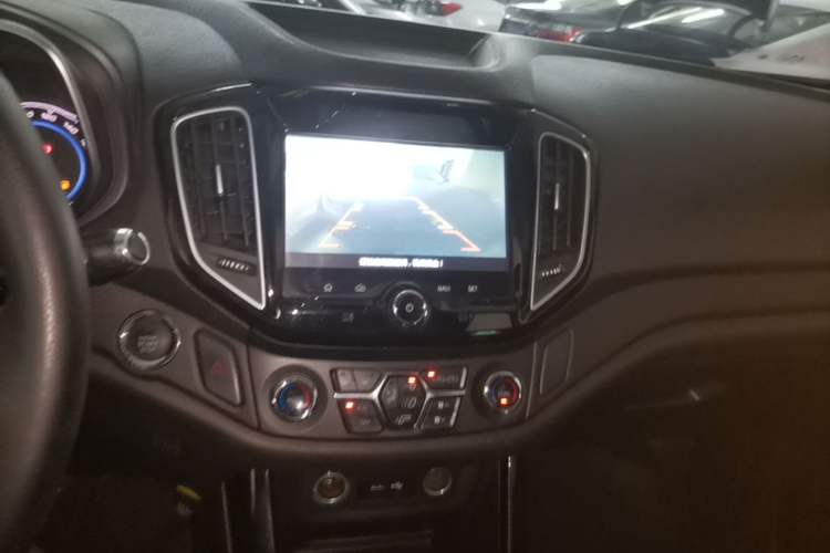 Used Chery Tiggo 5 2016 2.0L CVT Family Deluxe Edition Audio And AC Panel