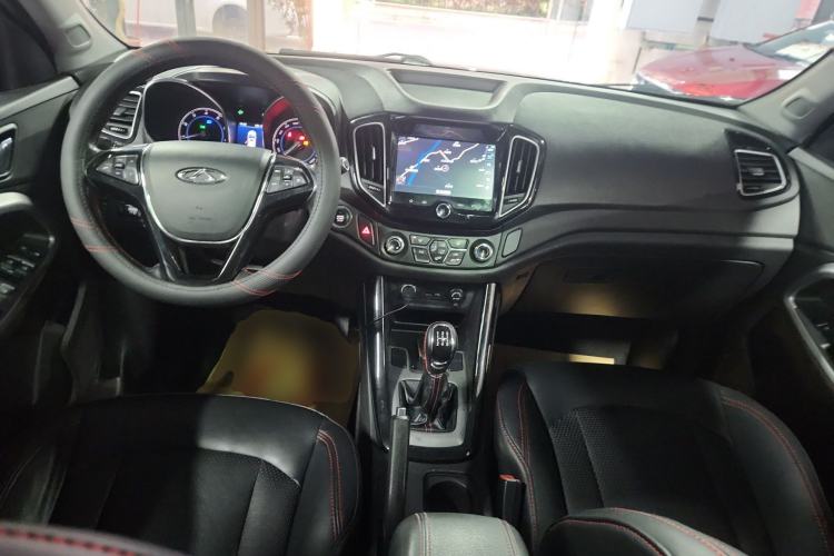 Used Chery Tiggo 5 2016 1.5T Manual Jiayue Trust Edition Center Console