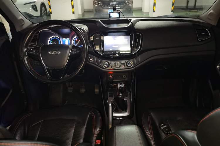 Used Chery Tiggo 5 2016 1.5T Manual Jiayue Trust Edition Center Console