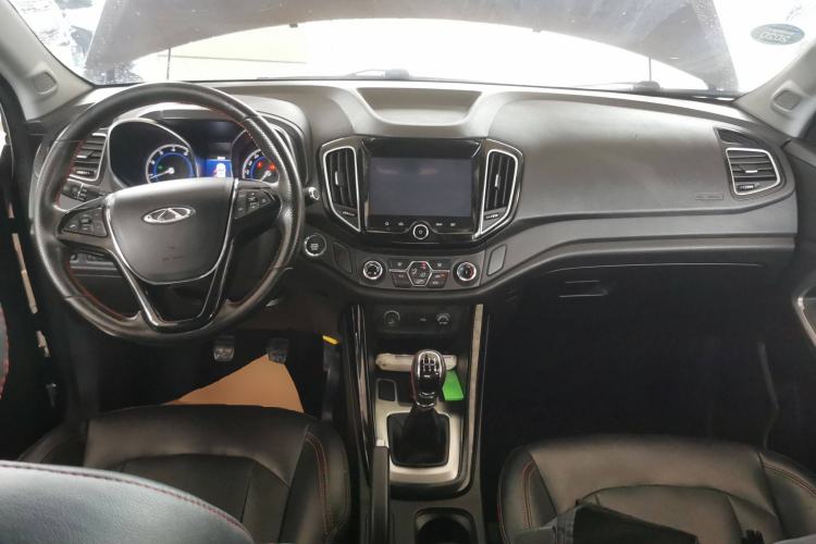Used Chery Tiggo 5 2016 1.5T Manual Jiayue Trust Edition Center Console