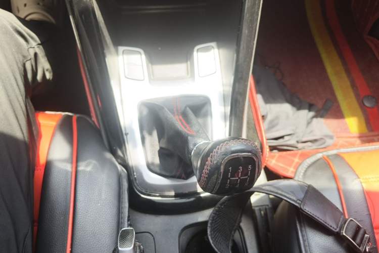 Used Chery Tiggo 5 2016 1.5T Manual Jiayue Trust Edition Gear Lever