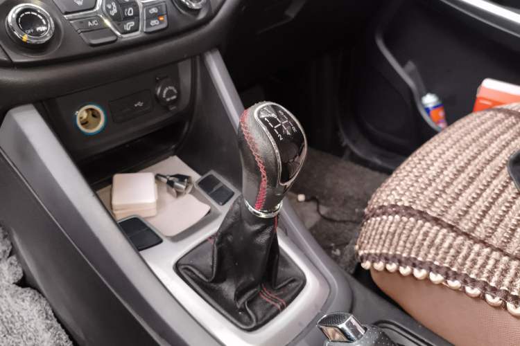 Used Chery Tiggo 5 2016 1.5T Manual Family Edition Gear Lever