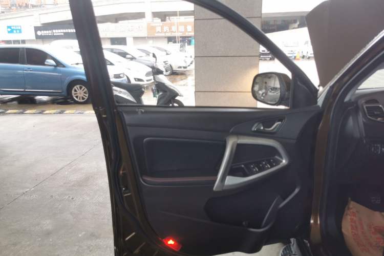 Used Chery Tiggo 5 2016 1.5T Manual Jiayue Trust Edition Left Front Door Interior