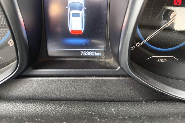 Used Chery Tiggo 5 2016 1.5T Manual Jiayue Trust Edition Odometer Close Up