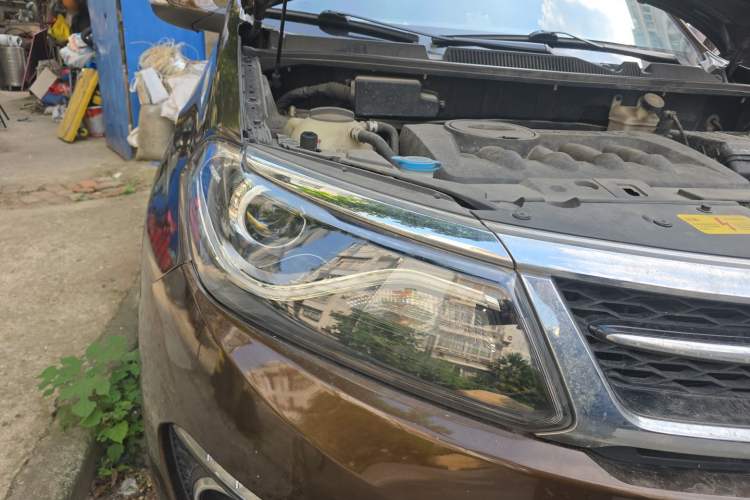Used Chery Tiggo 5 2016 2.0L CVT Family Deluxe Edition Right Front Headlight