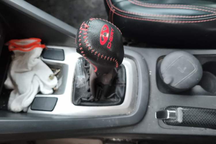 Used Chery Tiggo 5 2016 1.5T Manual Family Edition Gear Lever