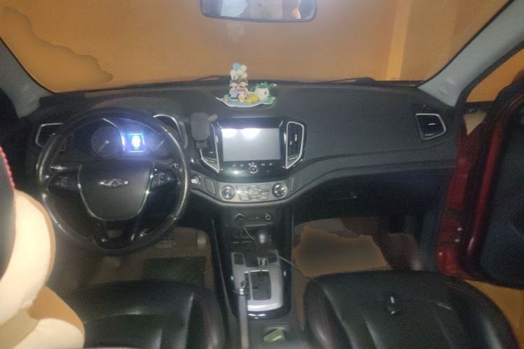 Used Chery Tiggo 5 2016 2.0L CVT Family Deluxe Edition Center Console