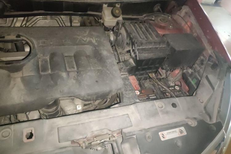 Used Chery Tiggo 5 2016 2.0L CVT Family Deluxe Edition Engine Bay Left