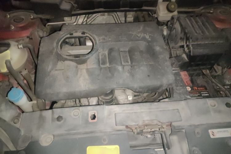 Used Chery Tiggo 5 2016 2.0L CVT Family Deluxe Edition Engine Bay