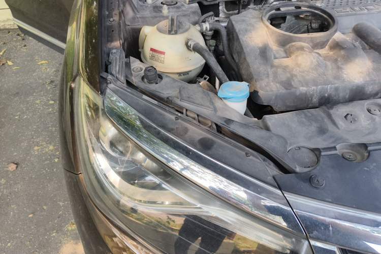 Used Chery Tiggo 5 2016 2.0L Manual Jia Yue Edition Engine Bay Right