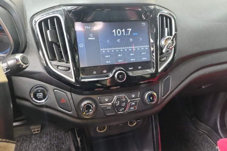 Used Chery Tiggo 5 2016 1.5T Manual Jiayue Trust Edition Audio And AC Panel