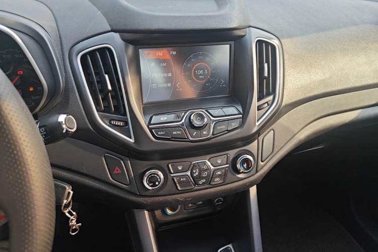 Used Chery Tiggo 5 2016 2.0L Manual Family Edition Audio And AC Panel