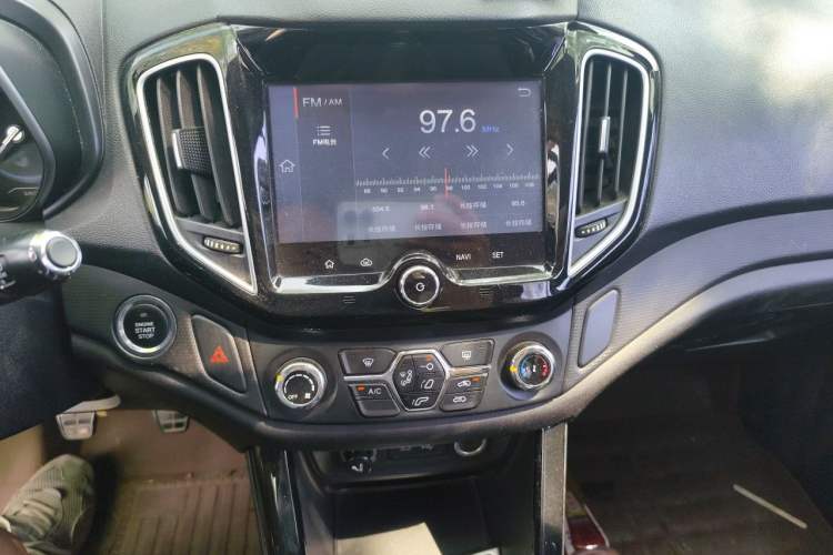 Used Chery Tiggo 5 2016 1.5T Manual Jiayue Trust Edition Audio And AC Panel