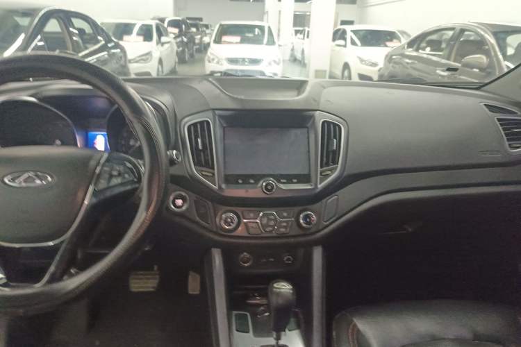 Used Chery Tiggo 5 2016 2.0L CVT Jiayue Edition Audio And AC Panel