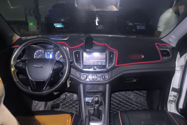 Used Chery Tiggo 5 2016 1.5T Manual Family Edition Center Console