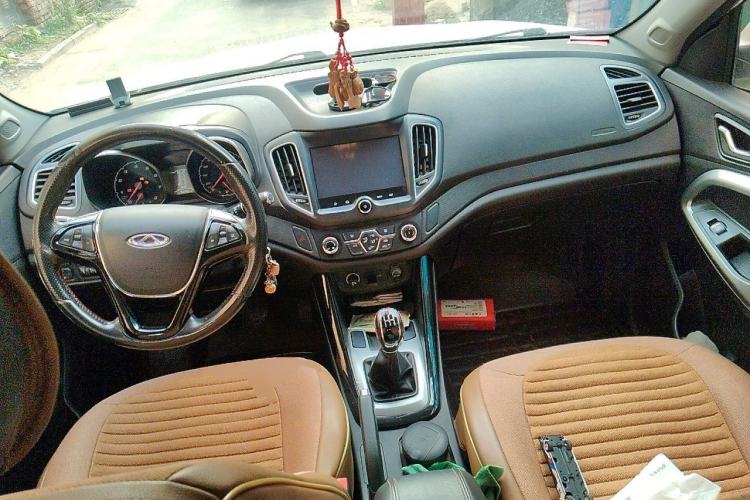 Used Chery Tiggo 5 2016 2.0L Manual Jia Yue Edition Center Console