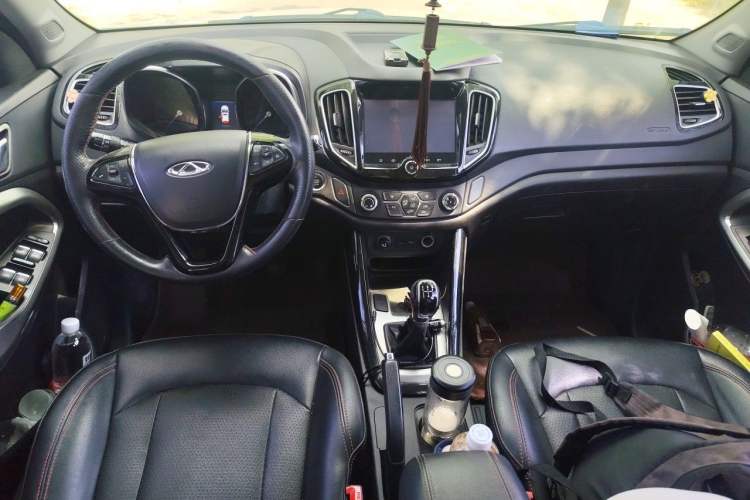 Used Chery Tiggo 5 2016 1.5T Manual Jiayue Trust Edition Center Console