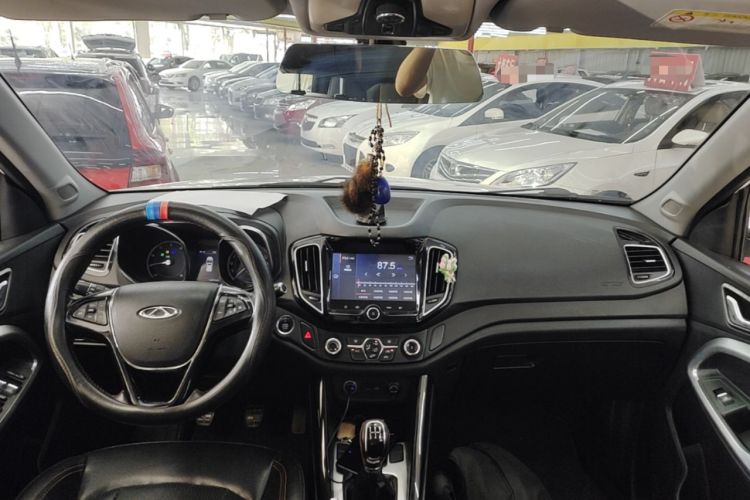 Used Chery Tiggo 5 2016 1.5T Manual Jiayue Trust Edition Center Console