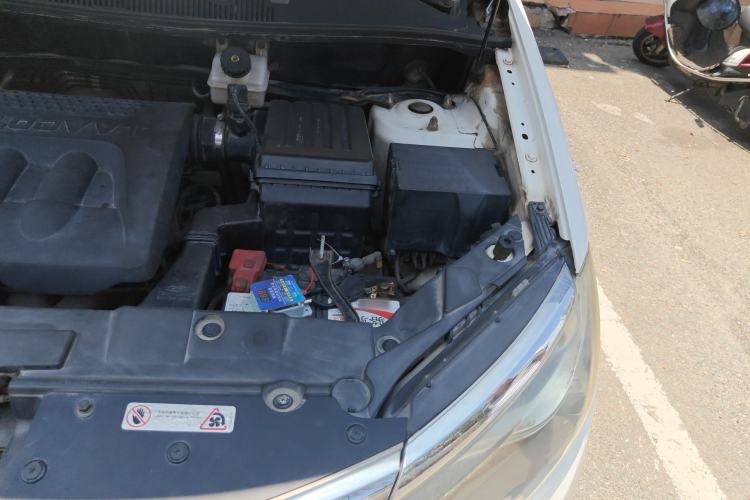 Used Chery Tiggo 5 2016 2.0L CVT Family Deluxe Edition Engine Bay Left
