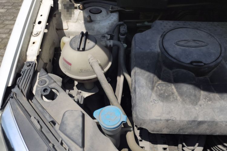 Used Chery Tiggo 5 2016 2.0L CVT Family Deluxe Edition Engine Bay Right