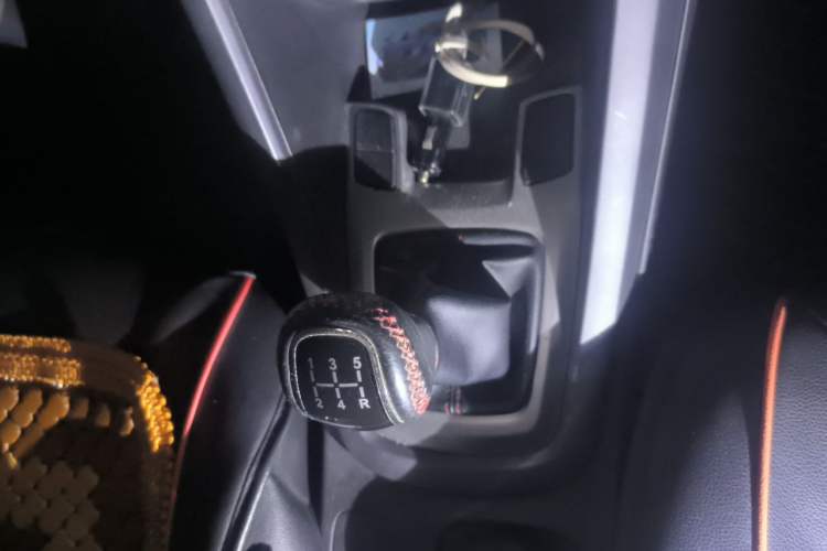 Used Chery Tiggo 5 2016 1.5T Manual Family Edition Gear Lever