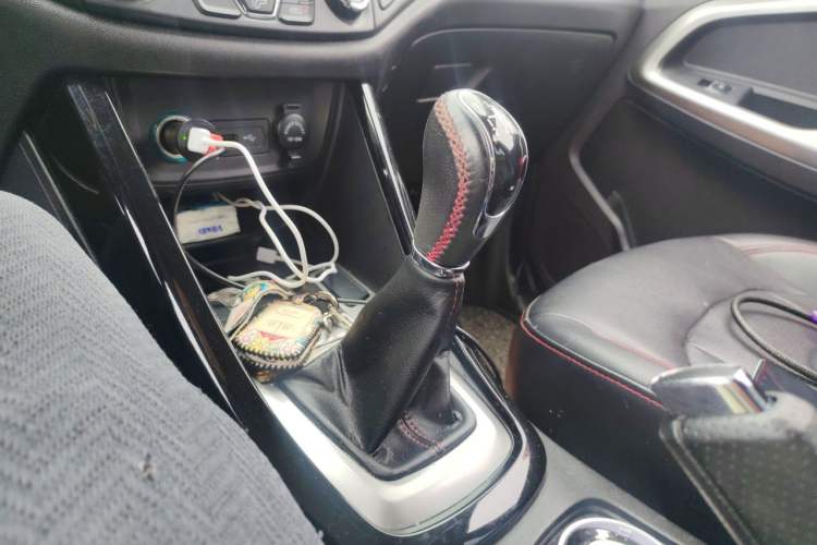 Used Chery Tiggo 5 2016 1.5T Manual Jiayue Trust Edition Gear Lever