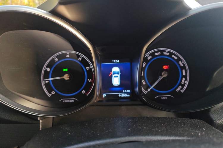 Used Chery Tiggo 5 2016 2.0L CVT Family Deluxe Edition Instrument Cluster