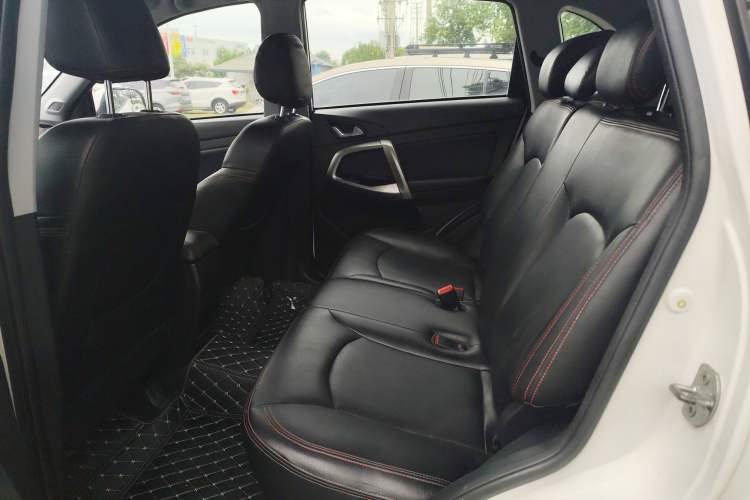 Used Chery Tiggo 5 2016 2.0L Manual Family Edition Interior 1