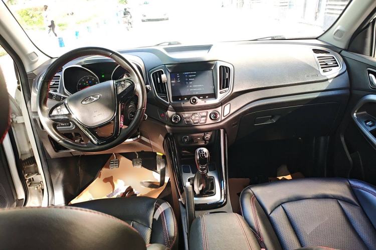 Used Chery Tiggo 5 2016 2.0L Manual Jia Yue Edition Interior 2