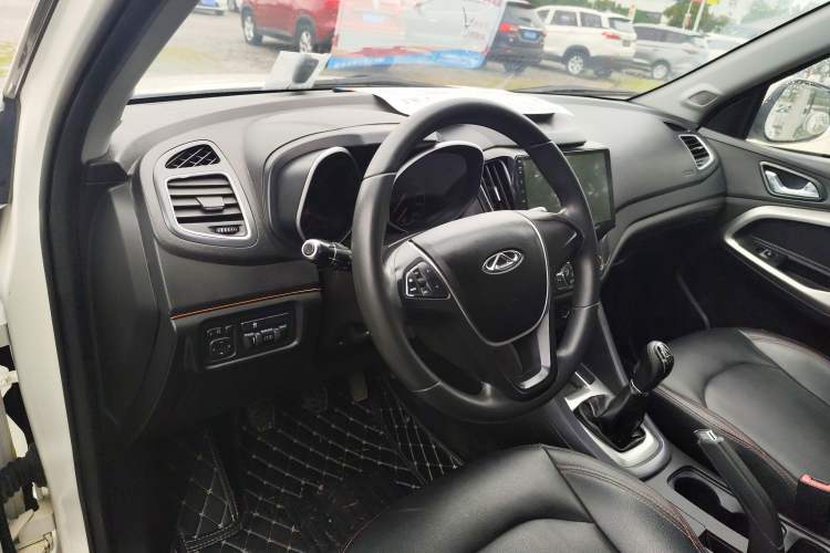 Used Chery Tiggo 5 2016 2.0L Manual Family Edition Interior 3