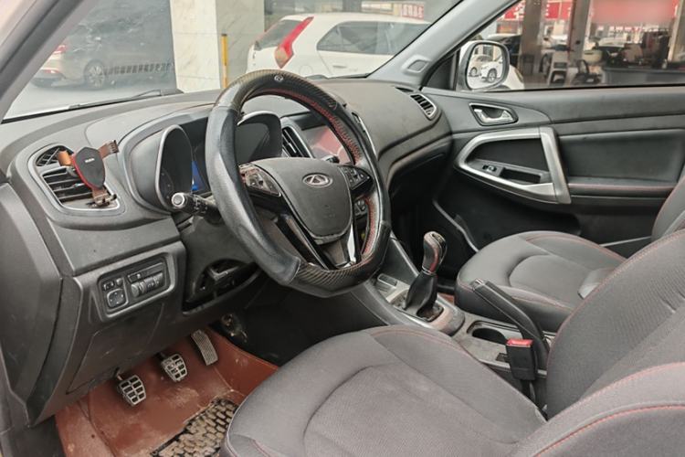 Used Chery Tiggo 5 2016 1.5T Manual Family Edition Interior 4