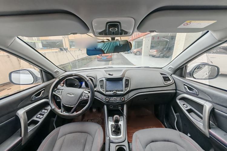 Used Chery Tiggo 5 2016 1.5T Manual Family Edition Interior 5