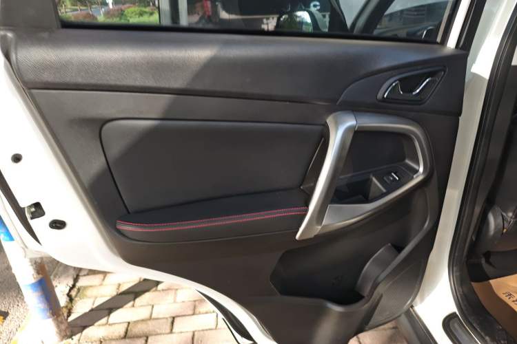 Used Chery Tiggo 5 2016 2.0L Manual Jia Yue Edition Interior 8