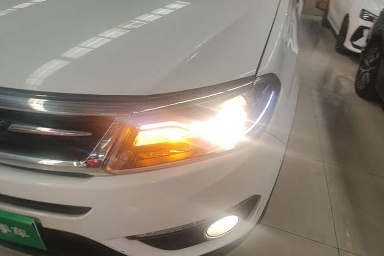 Used Chery Tiggo 5 2016 2.0L CVT Jiayue Edition Left Front Headlight