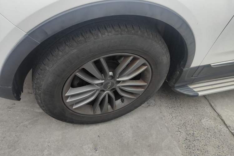 Used Chery Tiggo 5 2016 2.0L CVT Jiayue Edition Left Front Wheel Hub