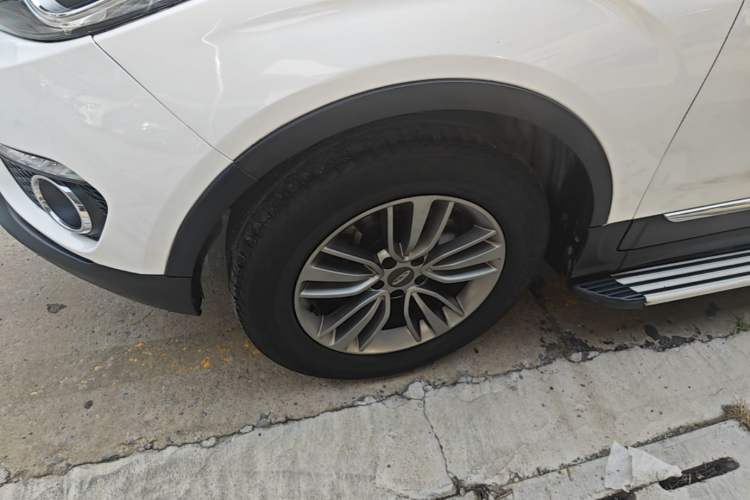 Used Chery Tiggo 5 2016 2.0L Manual Family Edition Left Front Wheel Hub