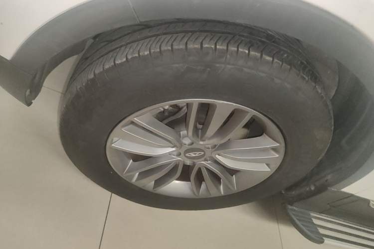 Used Chery Tiggo 5 2016 2.0L CVT Jiayue Edition Left Front Wheel Hub