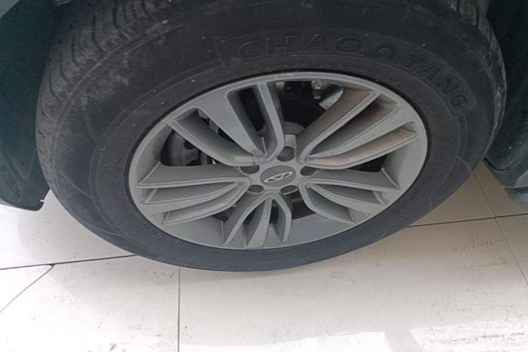 Used Chery Tiggo 5 2016 2.0L CVT Jiayue Edition Left Front Wheel Hub