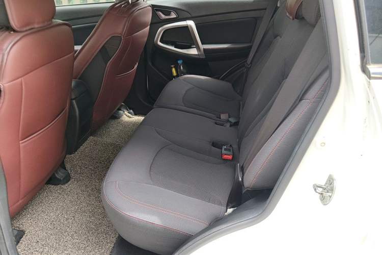Used Chery Tiggo 5 2016 1.5T Manual Family Edition Left Rear Seat